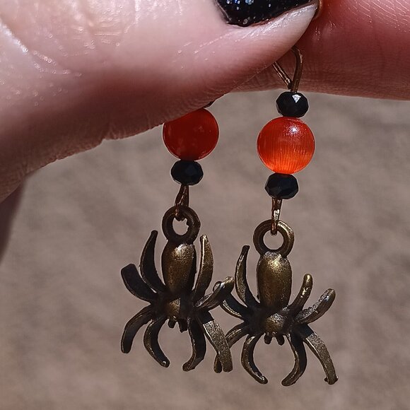 Handmade Spider Cats Eyes Gemstone Earrings - Picture 4 of 4